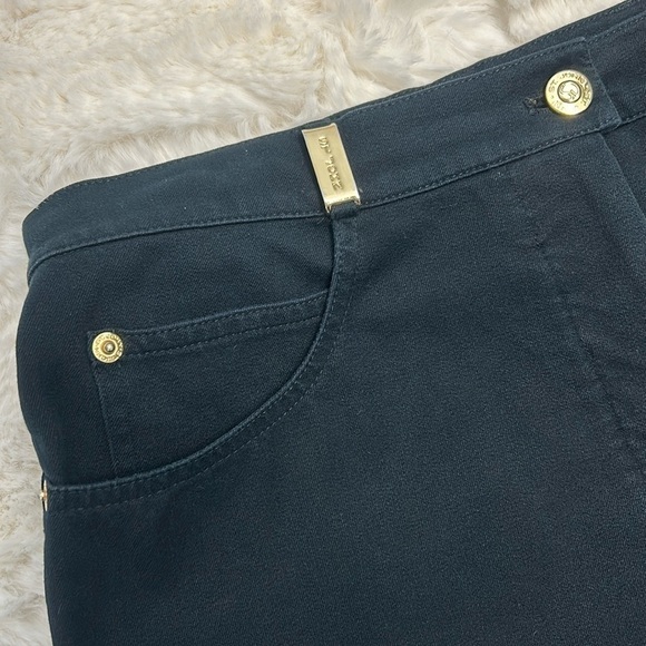 St. John Sport by Marie Gray Luxurious Stretch Black Pants with Gold Acc… - Picture 4 of 12